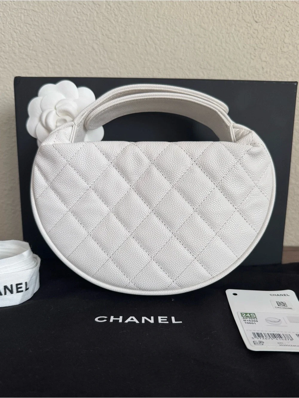 CHANEL Caviar Quilted Bow Pouch Chain Bag